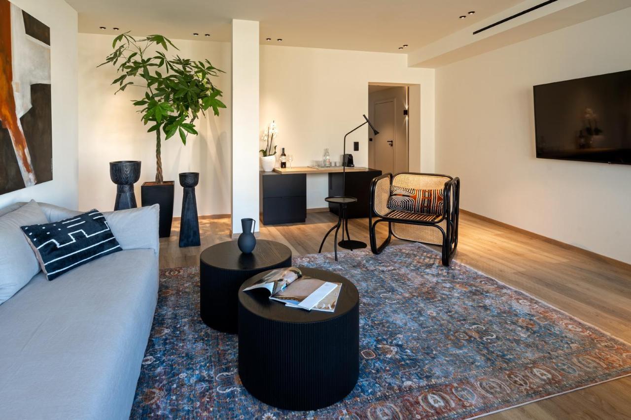 Athens Woo Suites ภายนอก รูปภาพ